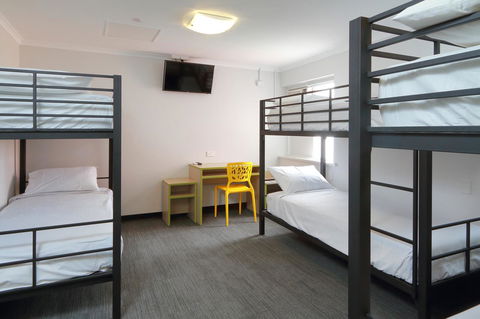 Palm Beach Hotel - eAccommodation 19