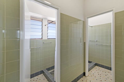 Palm Beach Hotel - eAccommodation 26