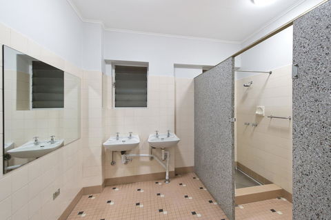 Palm Beach Hotel - eAccommodation 25