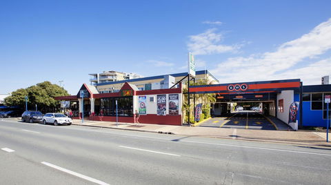Palm Beach Hotel - eAccommodation 6
