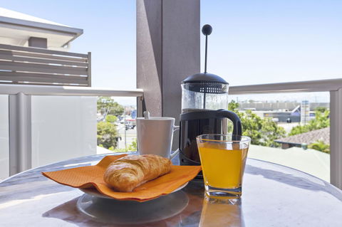 La Vida On Anzac - eAccommodation 2