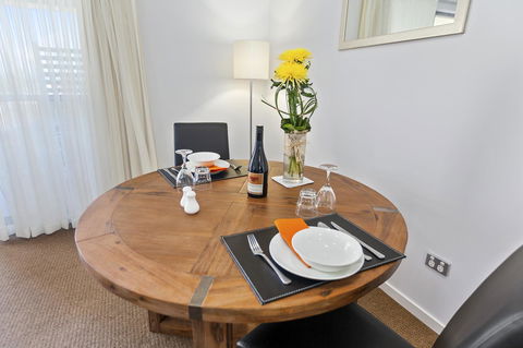La Vida On Anzac - eAccommodation 21