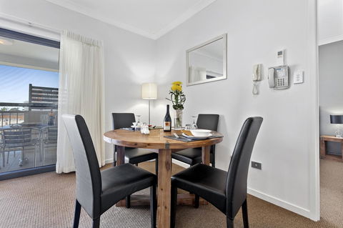 La Vida On Anzac - eAccommodation 20