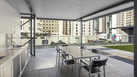 Oaks Brisbane Festival Suites - eAccommodation 13