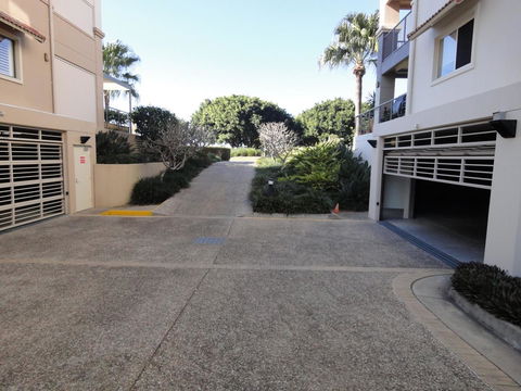 Waterfront Resort Villa With Buggy - eAccommodation 30