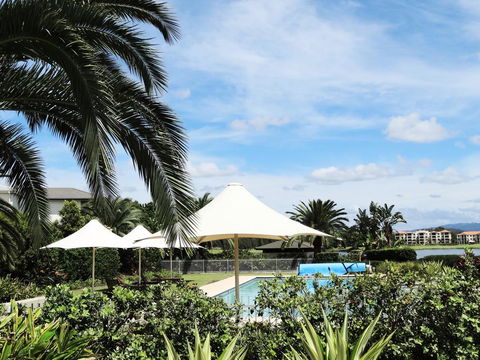 Waterfront Resort Villa With Buggy - eAccommodation 22