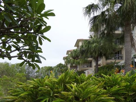 Waterfront Resort Villa With Buggy - eAccommodation 31
