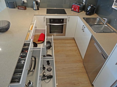 Waterfront Resort Villa With Buggy - eAccommodation 6