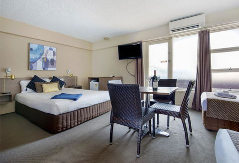 The Metropolitan Spring Hill - eAccommodation 22