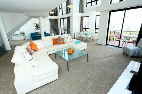 Neptune Resort - eAccommodation 4