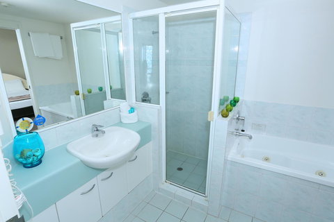 Neptune Resort - eAccommodation 26