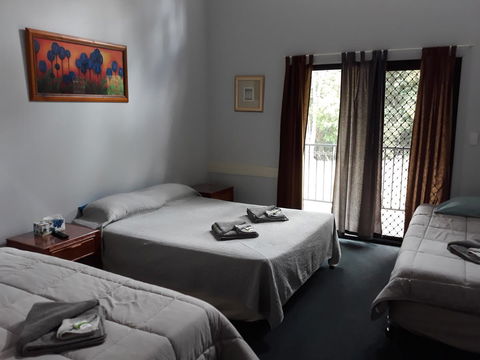 Speewah Country Tavern - eAccommodation 16
