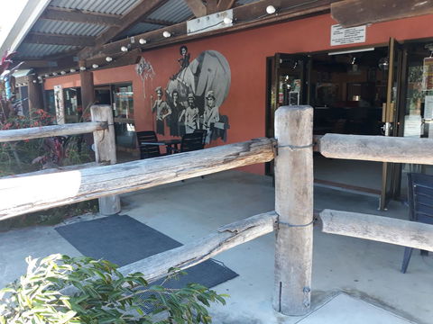Speewah Country Tavern - eAccommodation 7