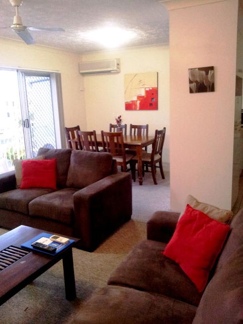 Champelli Palms Apartments - eAccommodation 15