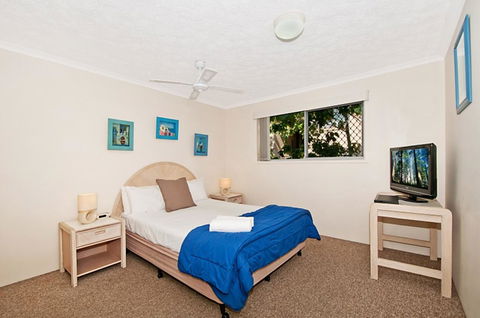Champelli Palms Apartments - eAccommodation 6