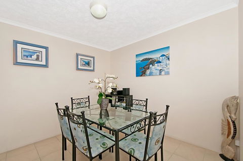 Champelli Palms Apartments - eAccommodation 10