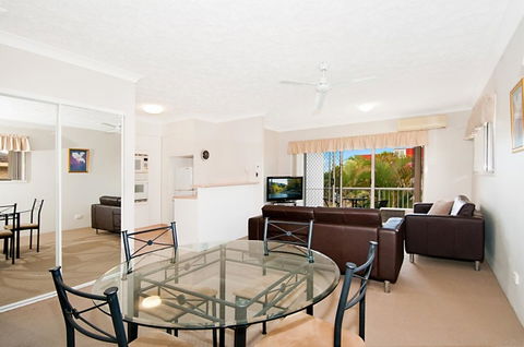Champelli Palms Apartments - eAccommodation 9