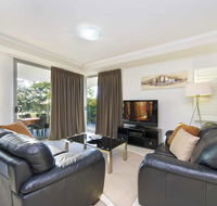 On the Bay Apartments - eAccommodation
