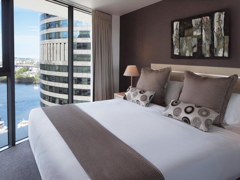 Oaks Brisbane On Felix Suites - eAccommodation 21