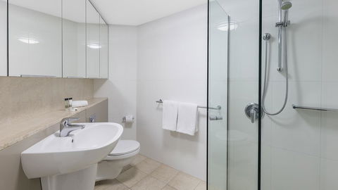 Oaks Brisbane On Felix Suites - eAccommodation 10
