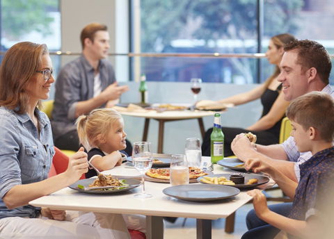 Holiday Inn Express Brisbane Central, An IHG Hotel - eAccommodation 10