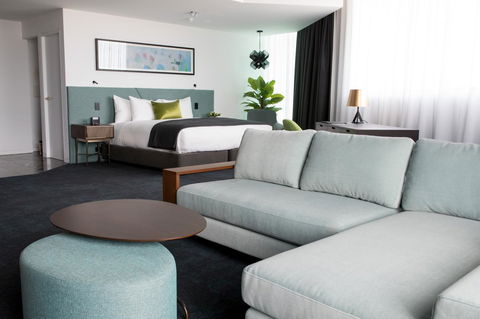 Eatons Hill Hotel - eAccommodation 43