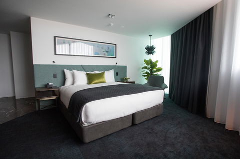 Eatons Hill Hotel - eAccommodation 41
