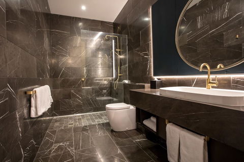 Eatons Hill Hotel - eAccommodation 29
