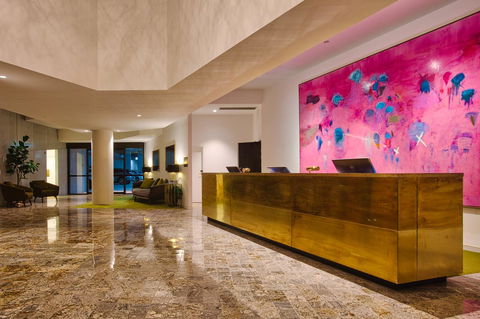 Eatons Hill Hotel - eAccommodation 0