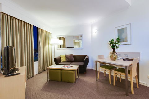 Oakwood Hotel & Apartments Brisbane - eAccommodation 3