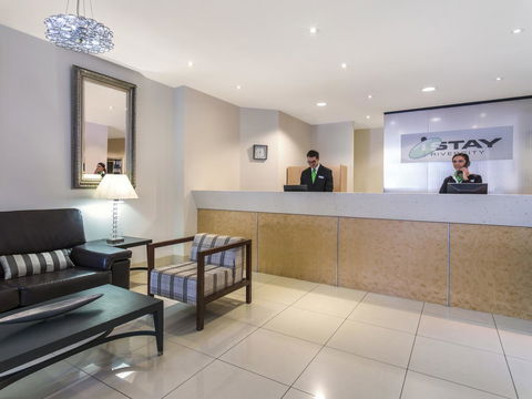 Oaks Brisbane River City Suites - eAccommodation 13