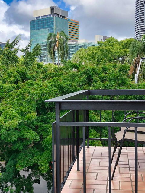 Soho Brisbane - eAccommodation 30