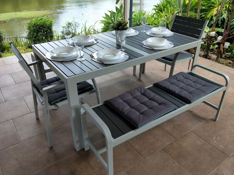 Waterfront Theme Park Getaway - eAccommodation 16