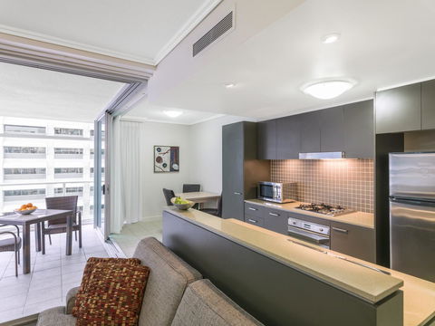 Oaks Brisbane Casino Tower Suites - eAccommodation 15