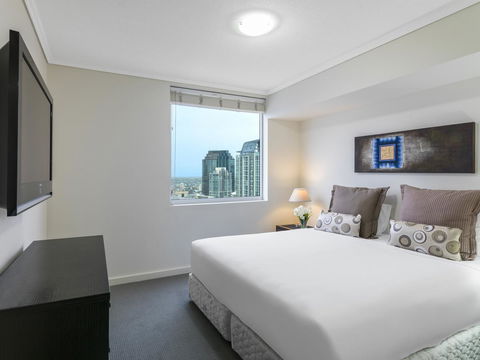 Oaks Brisbane Casino Tower Suites - eAccommodation 6