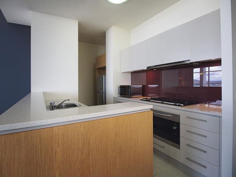 Oaks Brisbane Casino Tower Suites - eAccommodation 18