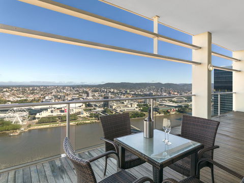 Oaks Brisbane Casino Tower Suites - eAccommodation 10