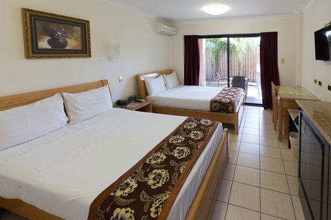 Novena Palms Motel - eAccommodation 21