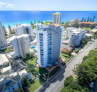 Rainbow Commodore Apartments - eAccommodation