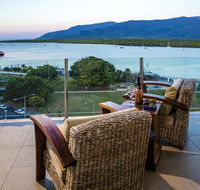 Jack and Newell Holiday Apartments - eAccommodation