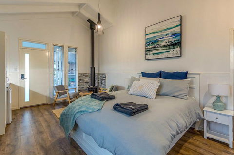 Hampton Estate Wines - eAccommodation 5