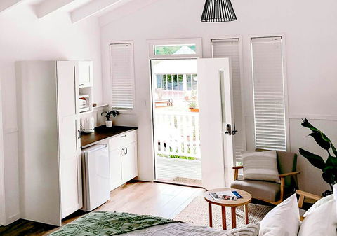 Hampton Estate Wines - eAccommodation 22