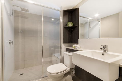 Sunshine Tower Hotel - eAccommodation 7