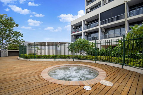 Sunshine Tower Hotel - eAccommodation 13