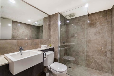 Sunshine Tower Hotel - eAccommodation 23