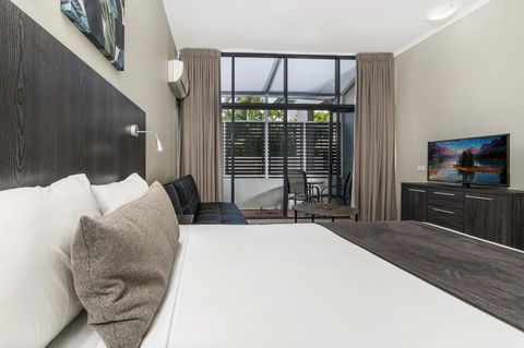 Sunshine Tower Hotel - eAccommodation 18