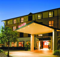 Travelodge Hotel Garden City Brisbane - eAccommodation