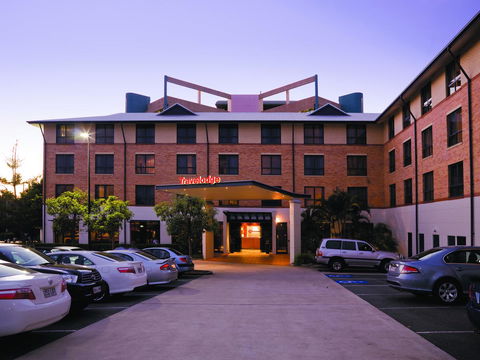 Mercure Brisbane Garden City - eAccommodation 17
