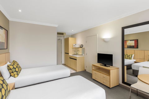 Mercure Brisbane Garden City - eAccommodation 7