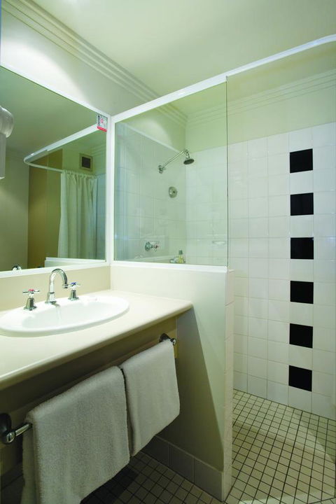 Mercure Brisbane Garden City - eAccommodation 32